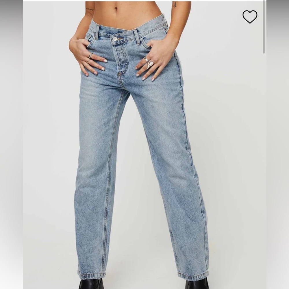 PRINCESS POLLY ASYMMETRIC STRAIGHT LEG JEAN LIGHT WASH DENIM